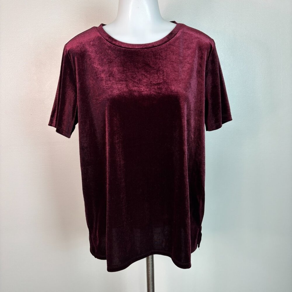 Old Navy Top Medium‎ Burgundy Velvet Stretch Short Sleeve Women's